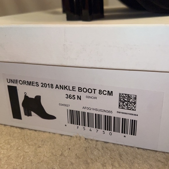 New Louis Vuitton uniform booties - Picture 6 of 6